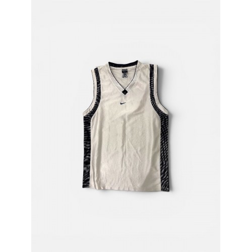 NIKE ACG SLEEVELESS TOP / TANK TOP L