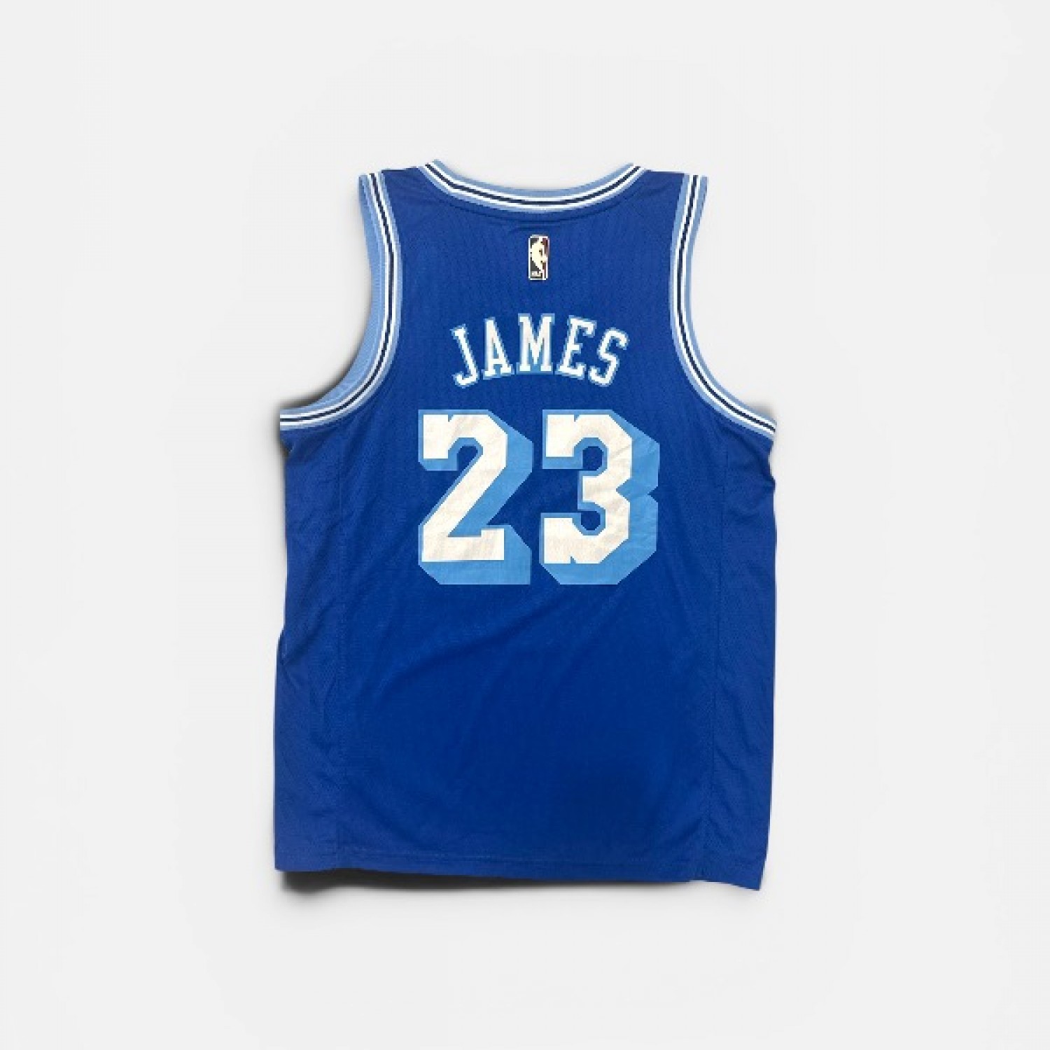 LOS ANGELES LAKERS JAMES 23 NIKE NBA JERSEY M