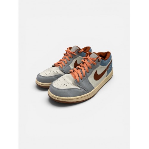 Air Jordan 1 Low SE “Light Curry”