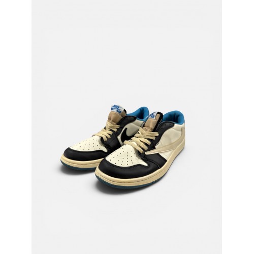 Travis Scott x Air Jordan 1 Low OG “Fragment”