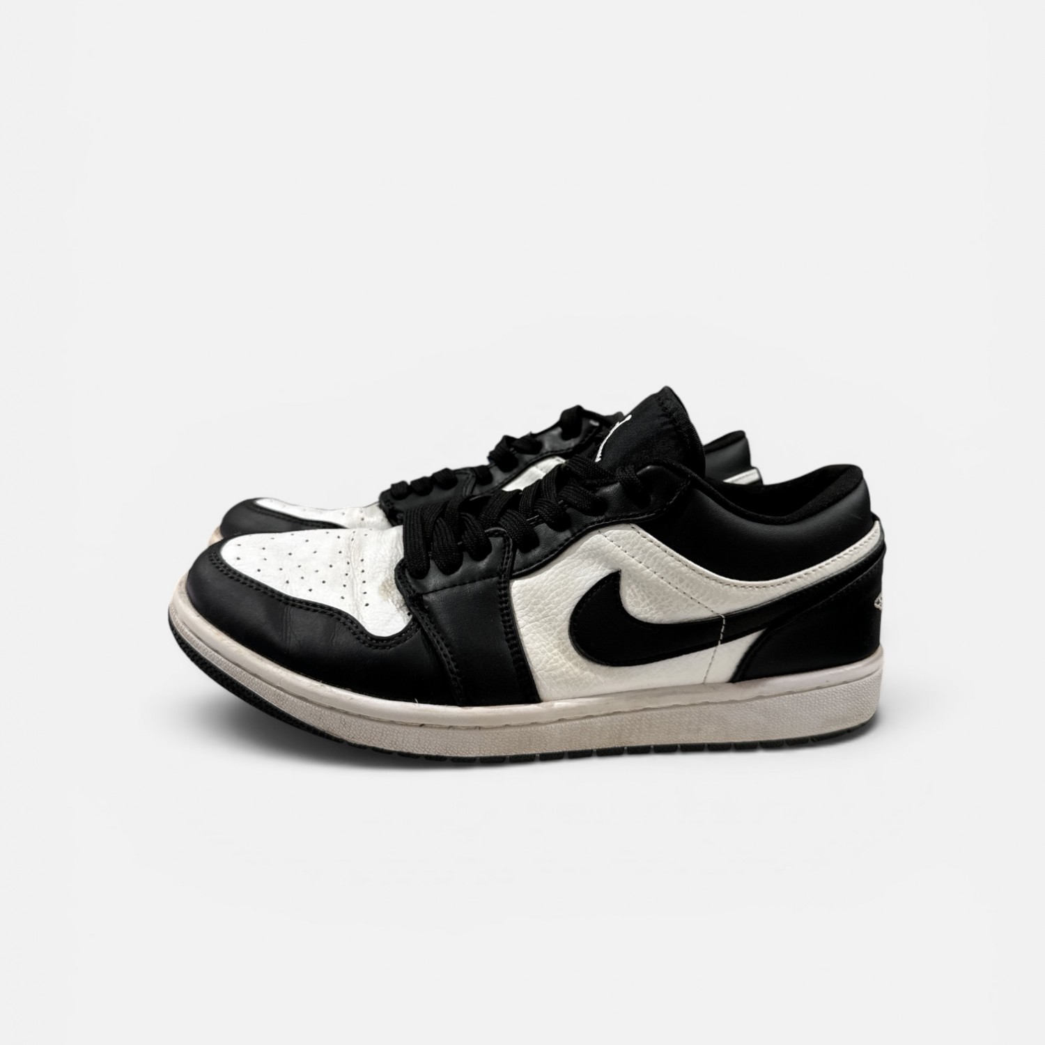 Air Jordan 1 Low Black White (“Panda”)